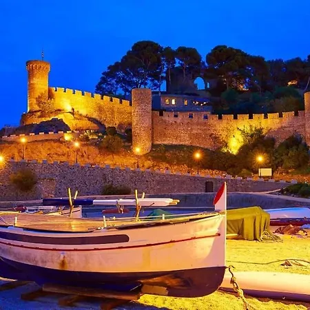 - Tropicana Apartment Tossa de Mar